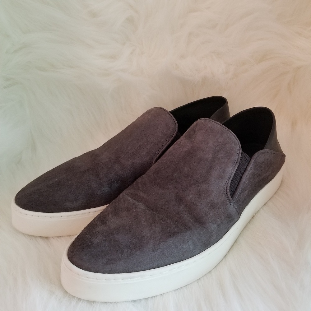 EUC Vince Pointed Toe Slip ons size 9